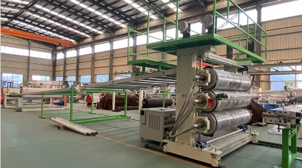 Aplicação prática de tecnologia de extrusão de alta eficiência e economia de energia em linhas de produção de chapas PS