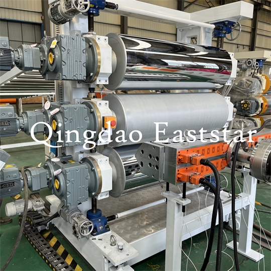 Máquina formadora de calandra de três rolos para folhas